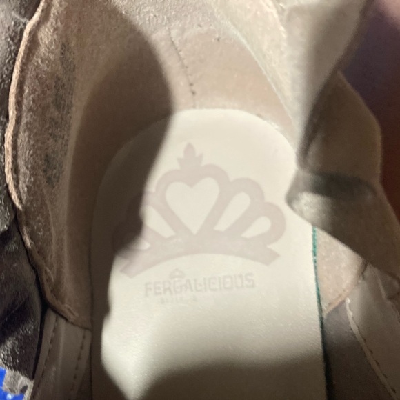 8.5 EUC Fergalicious Ankle Boots Ruffle. Faux Suede. Taupe. - Picture 7 of 12